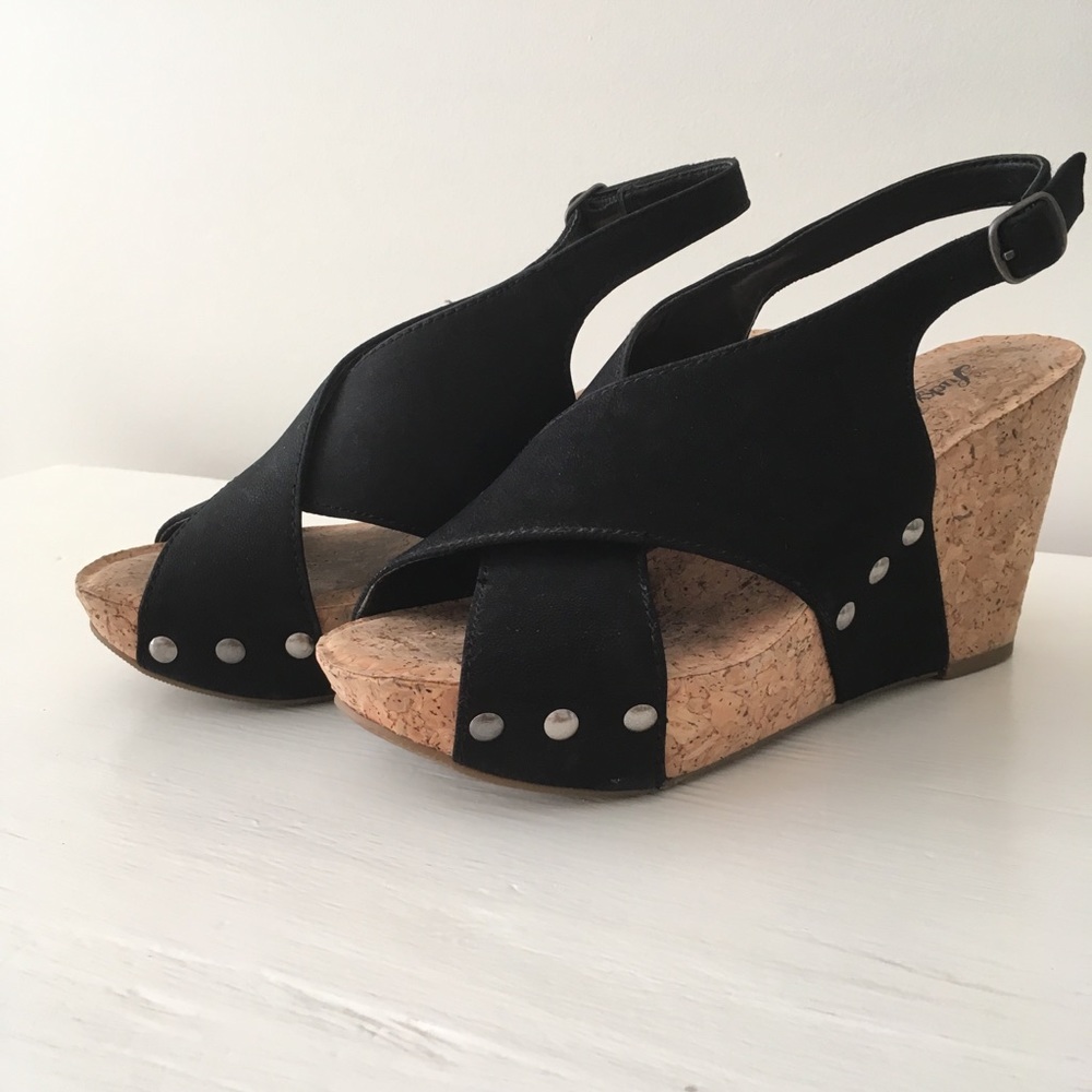 Lucky Brand leather wedge sandals. Size 6/36